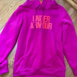 🚨Flash Sale!!🚨 Pink Under Armour Hoodie